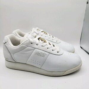 Size 7 Women’s Avia Triple White Walking Sneaker Tennis shoes